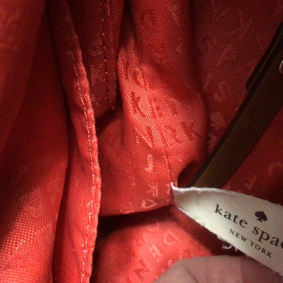 Kate Spade Classic Spade Victoria Crossbody Bag Chocolate/Cream/Red - Picture 11 of 15